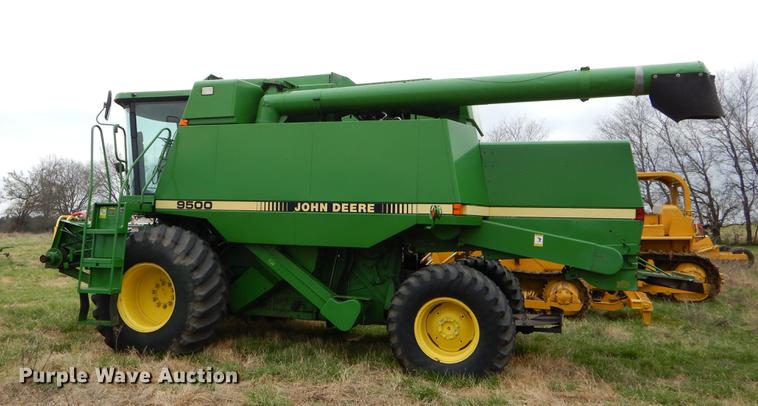 image for item EJ9951 1994 John Deere 9500 combine