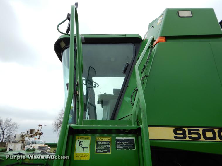 image for item EJ9951 1994 John Deere 9500 combine