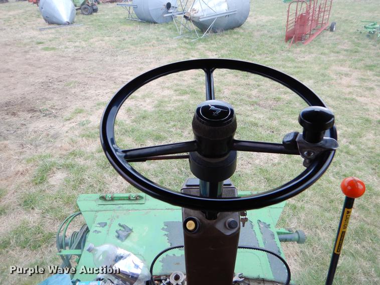 image for item EJ9951 1994 John Deere 9500 combine