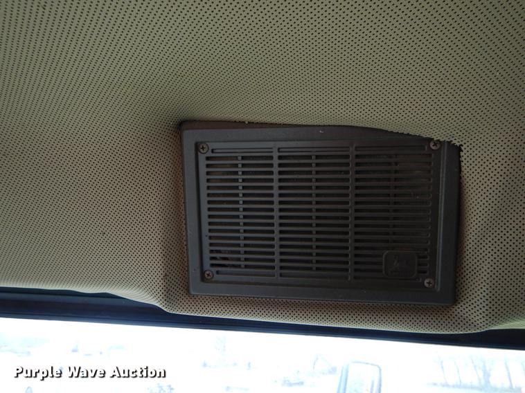 image for item EJ9951 1994 John Deere 9500 combine