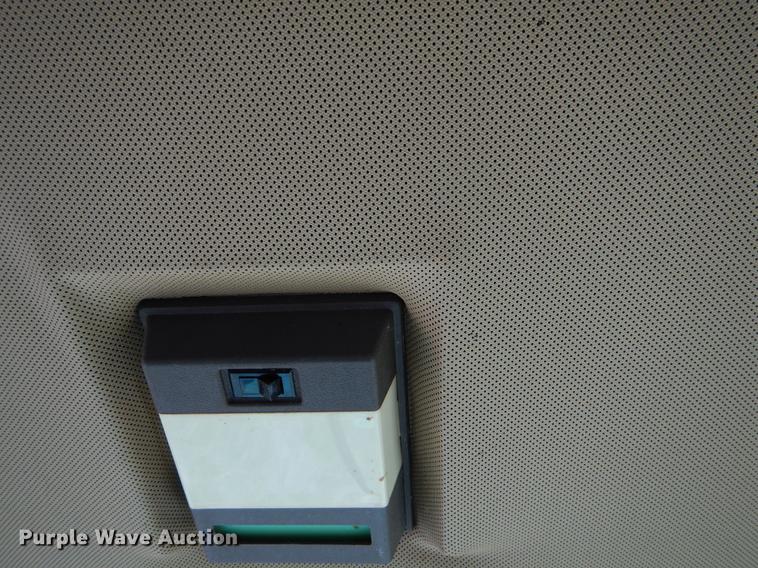 image for item EJ9951 1994 John Deere 9500 combine