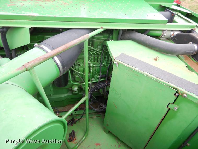 image for item EJ9951 1994 John Deere 9500 combine