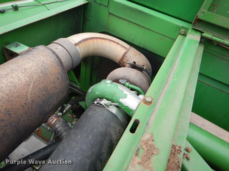 image for item EJ9951 1994 John Deere 9500 combine
