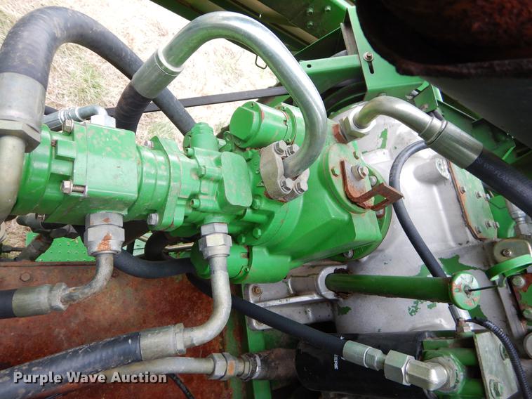 image for item EJ9951 1994 John Deere 9500 combine