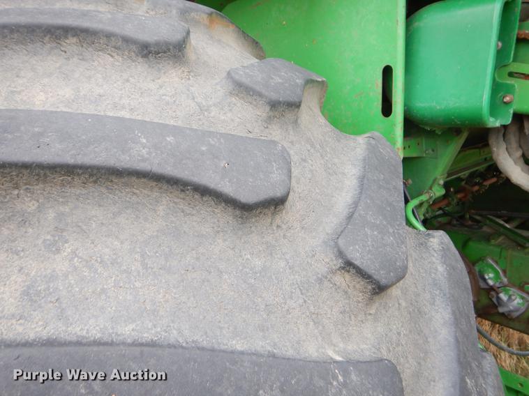 image for item EJ9951 1994 John Deere 9500 combine