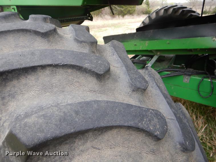 image for item EJ9951 1994 John Deere 9500 combine