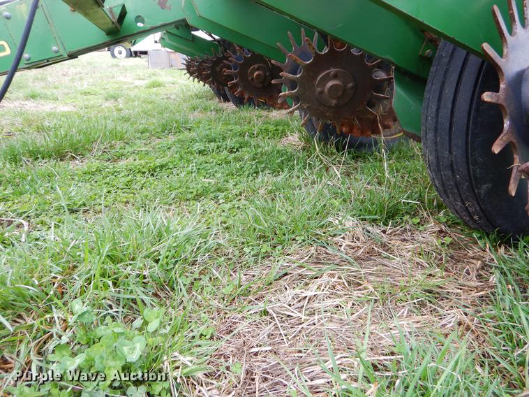 image for item EJ9957 John Deere 7200 Max Emerge 2 planter