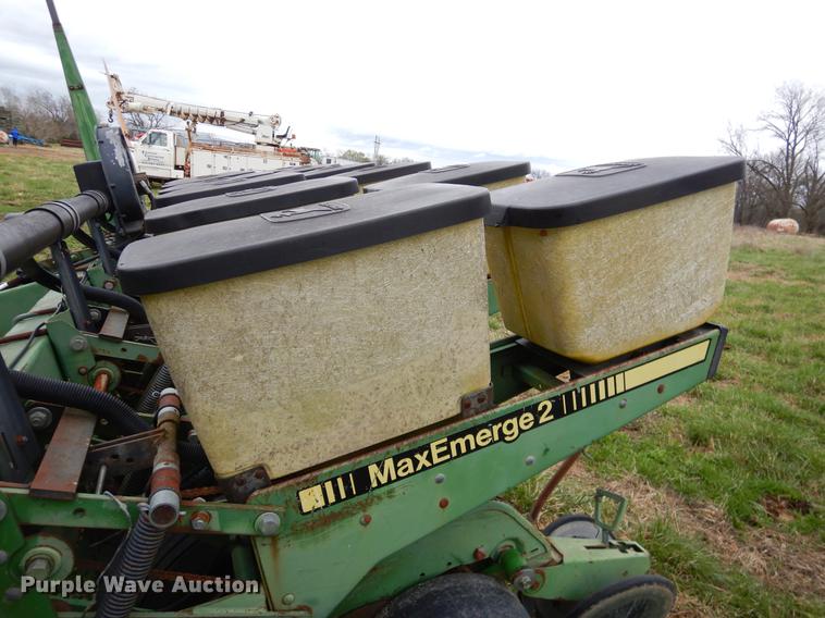 image for item EJ9957 John Deere 7200 Max Emerge 2 planter