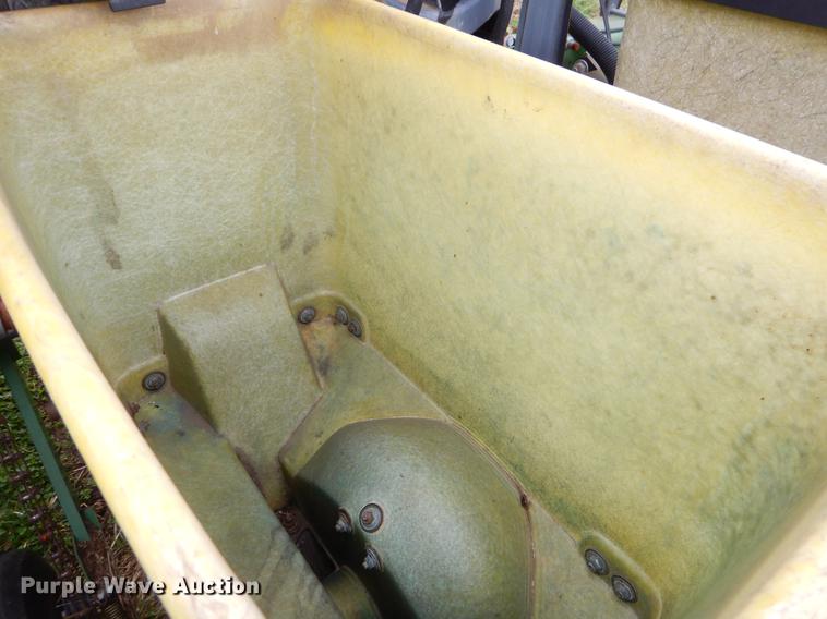 image for item EJ9957 John Deere 7200 Max Emerge 2 planter