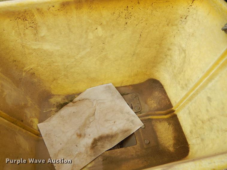 image for item EJ9957 John Deere 7200 Max Emerge 2 planter