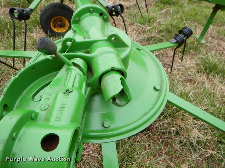 image for item EJ9965 John Deere tedder