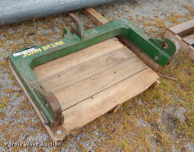 image for item EJ9979 John Deere quick hitch