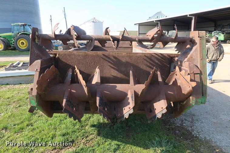 image for item EL9283 John Deere 780 manure spreader