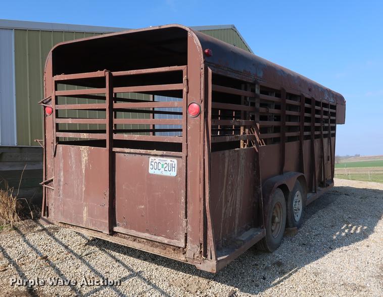 image for item EL9284 1988 Ponderosa livestock trailer