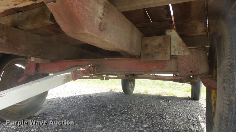 image for item EX9134 Mccormick International 30 hay wagon