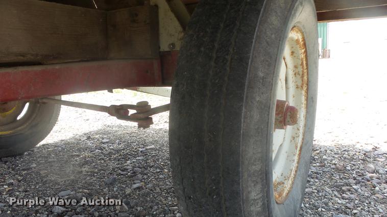 image for item EX9134 Mccormick International 30 hay wagon