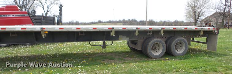 image for item AY9514 2000 Fontaine IFTW-6-8053SLAWK flatbed trailer