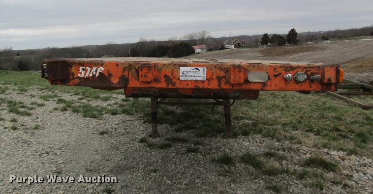 image for item DC4290 1994 Fruehauf PAANF2S48N flatbed trailer