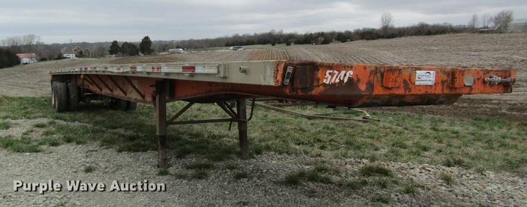 image for item DC4290 1994 Fruehauf PAANF2S48N flatbed trailer