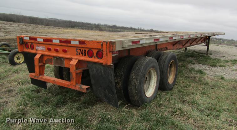 image for item DC4290 1994 Fruehauf PAANF2S48N flatbed trailer