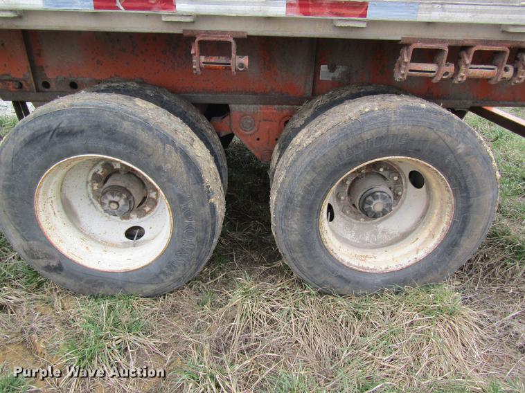 image for item DC4290 1994 Fruehauf PAANF2S48N flatbed trailer