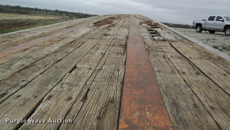 image for item DC4290 1994 Fruehauf PAANF2S48N flatbed trailer