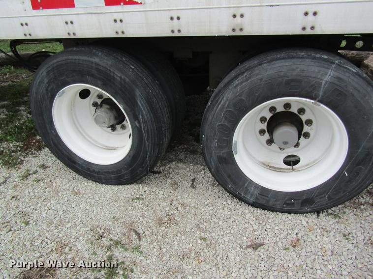 image for item DC4292 2000 Wabash dry van trailer