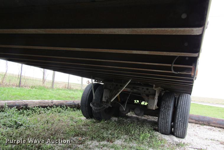 image for item DC4292 2000 Wabash dry van trailer