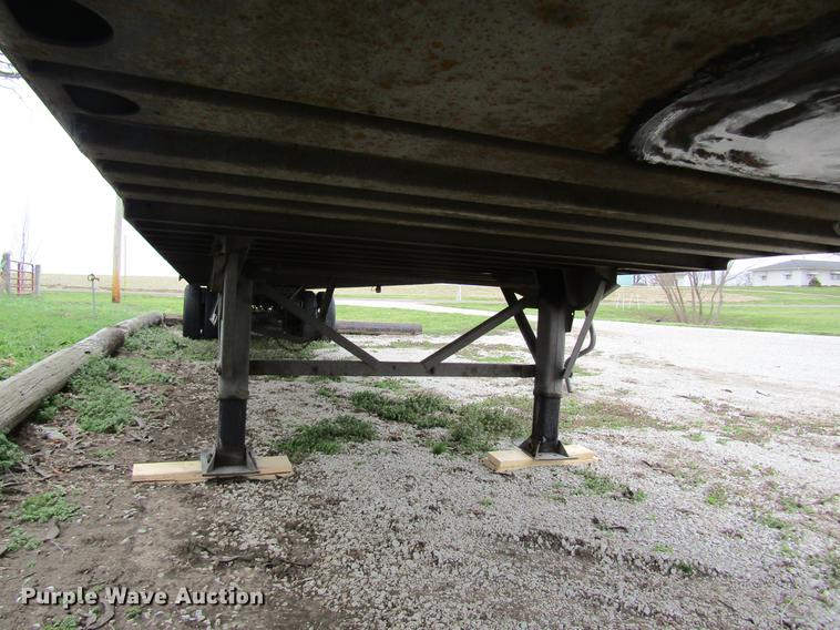 image for item DC4292 2000 Wabash dry van trailer