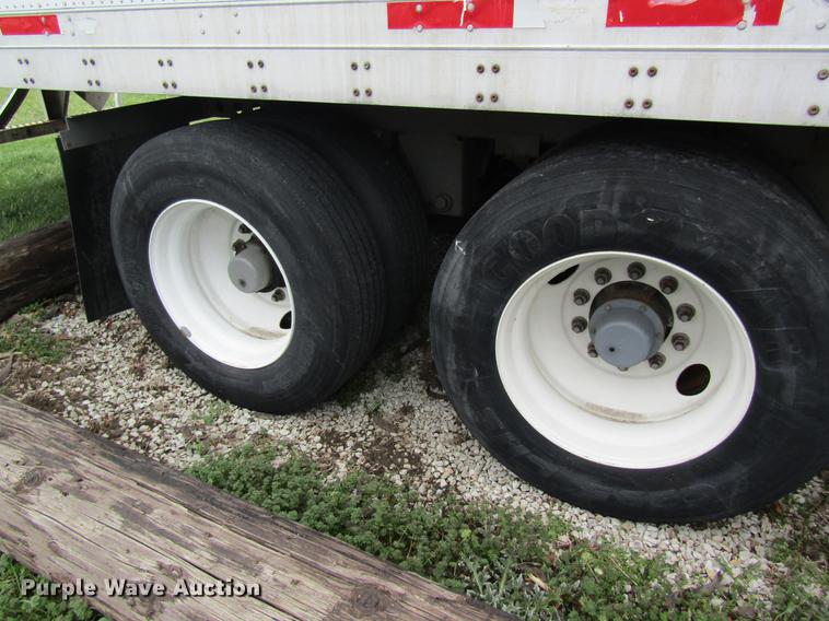image for item DC4292 2000 Wabash dry van trailer