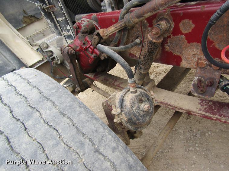 image for item DC4306 2000 Peterbilt 379 semi truck