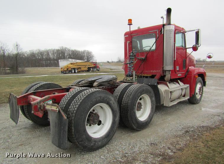 image for item DC4314 1998 Freightliner FLD120 semi truck