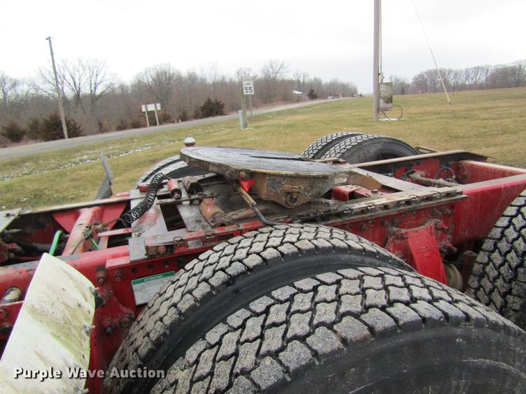 image for item DC4314 1998 Freightliner FLD120 semi truck