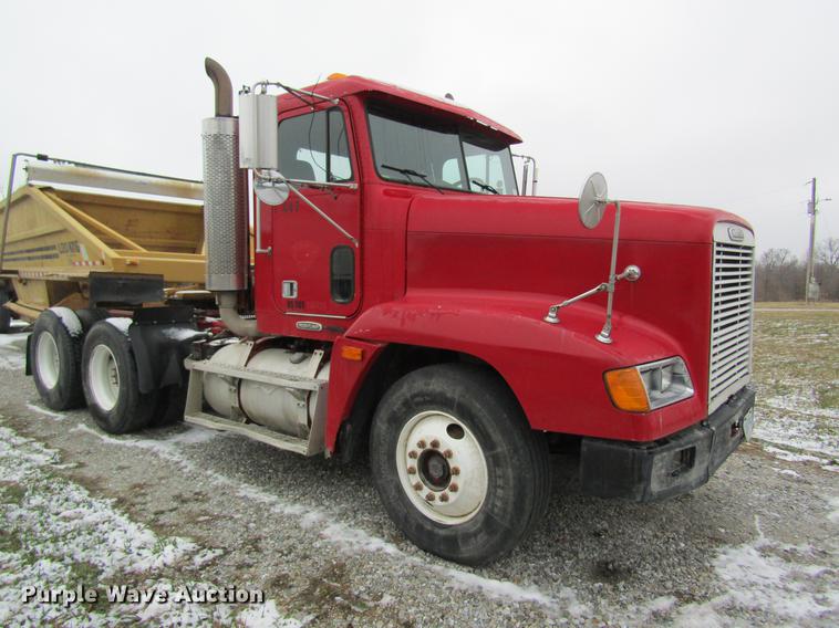 image for item DC4314 1998 Freightliner FLD120 semi truck
