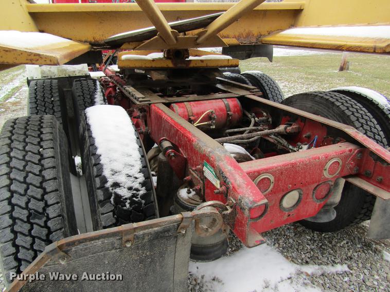 image for item DC4314 1998 Freightliner FLD120 semi truck