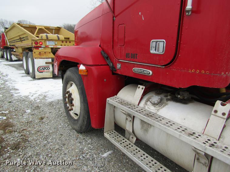 image for item DC4314 1998 Freightliner FLD120 semi truck