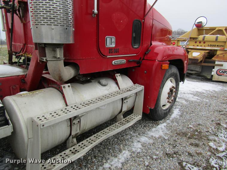 image for item DC4314 1998 Freightliner FLD120 semi truck
