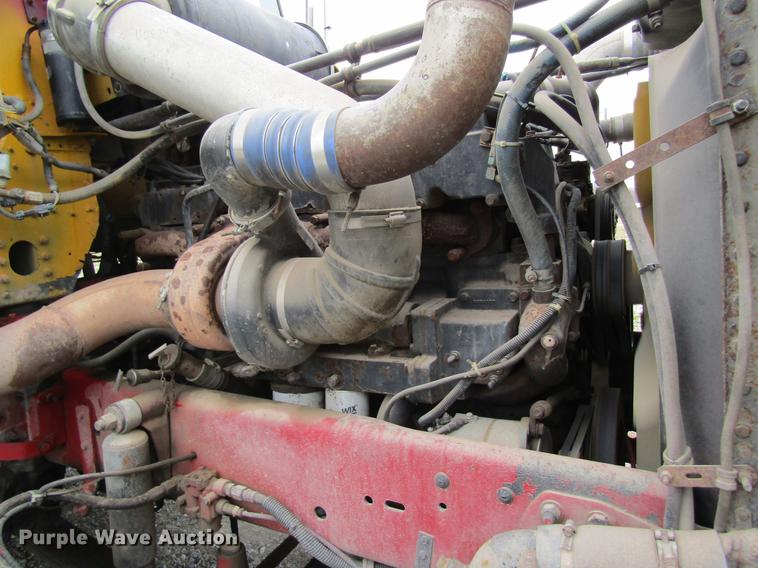 image for item DC4314 1998 Freightliner FLD120 semi truck