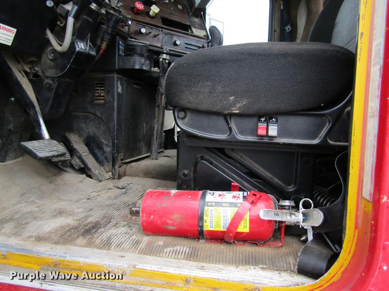 image for item DC4314 1998 Freightliner FLD120 semi truck