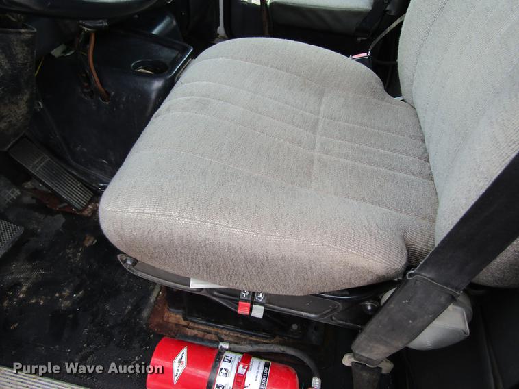 image for item DC4316 1995 Volvo WG semi truck