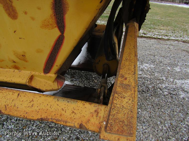 image for item DC4317 1994 Load King 2060-40-2 bottom dump trailer