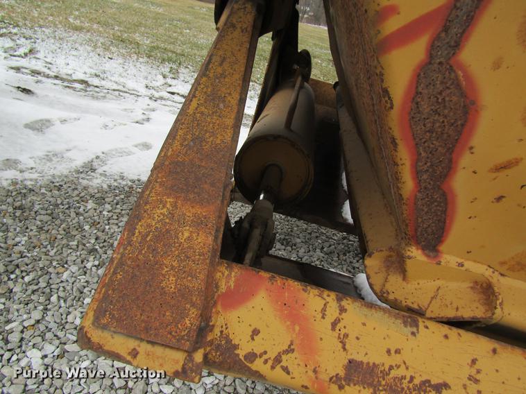 image for item DC4317 1994 Load King 2060-40-2 bottom dump trailer