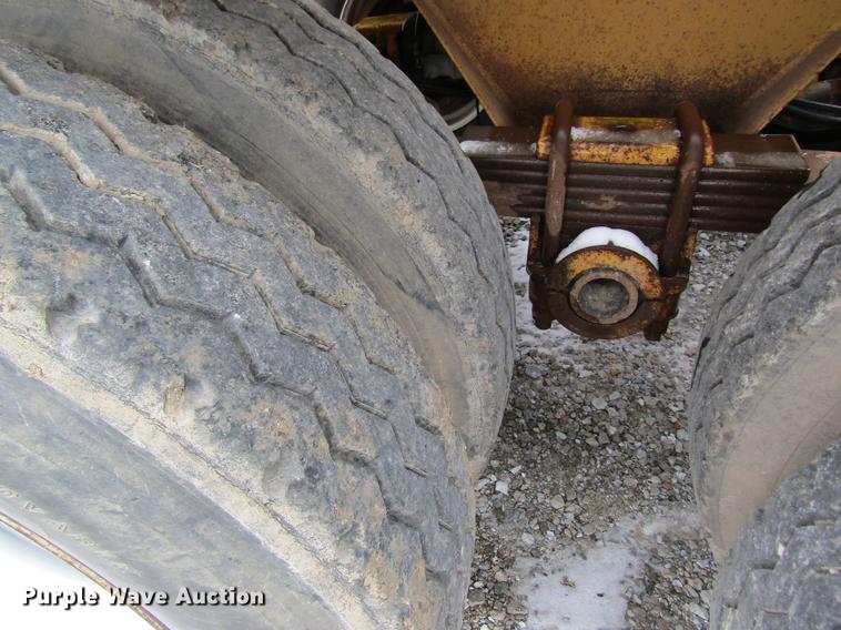 image for item DC4317 1994 Load King 2060-40-2 bottom dump trailer