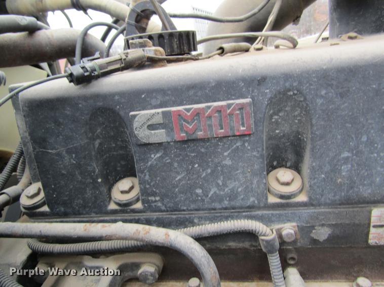 image for item DC4318 1995 Freightliner FLD120 semi truck