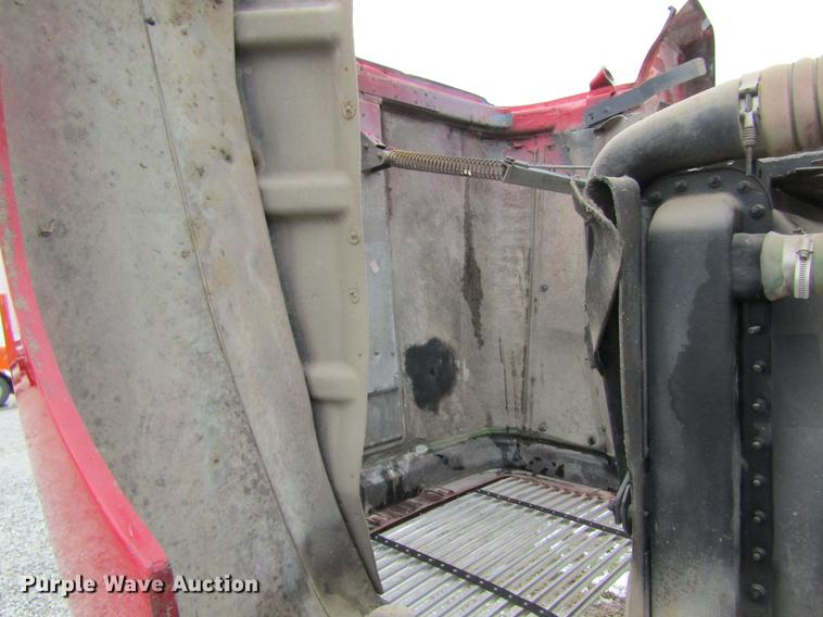 image for item DC4318 1995 Freightliner FLD120 semi truck