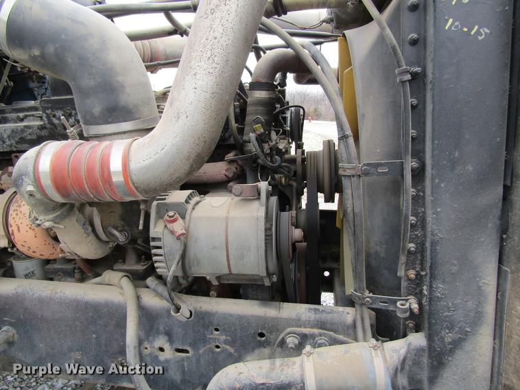 image for item DC4318 1995 Freightliner FLD120 semi truck