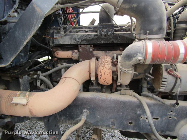 image for item DC4318 1995 Freightliner FLD120 semi truck