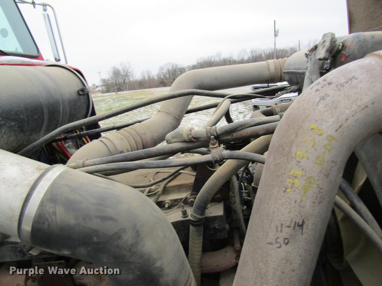 image for item DC4318 1995 Freightliner FLD120 semi truck