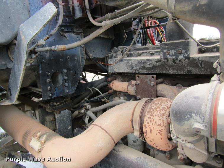 image for item DC4318 1995 Freightliner FLD120 semi truck