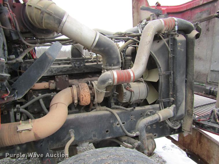 image for item DC4318 1995 Freightliner FLD120 semi truck